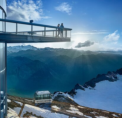 Atemberaubenden Ausblick auf die umliegende Bergwelt | © Kitzsteinhorn